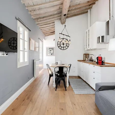 Apartment Piazza Indipendenza & Giardino Della Fortezza Apt *